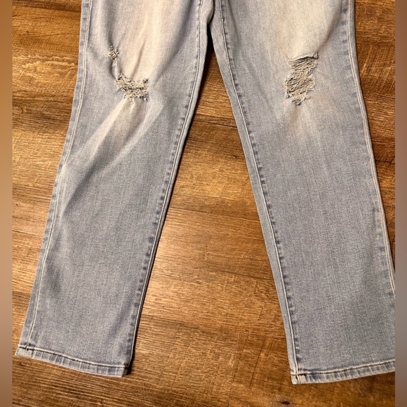 LuLaRoe Distressed Light Blue Boyfriend Jeans - Picture 5 of 5
